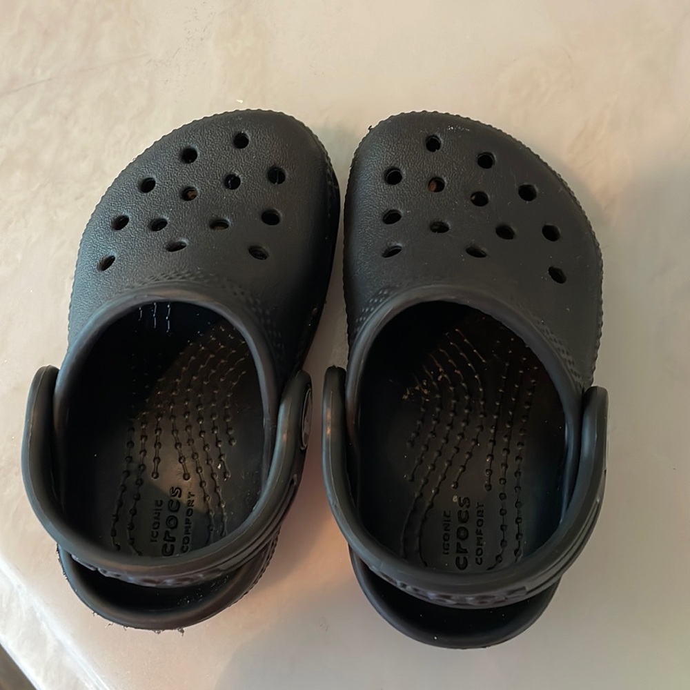 Baby crocs
